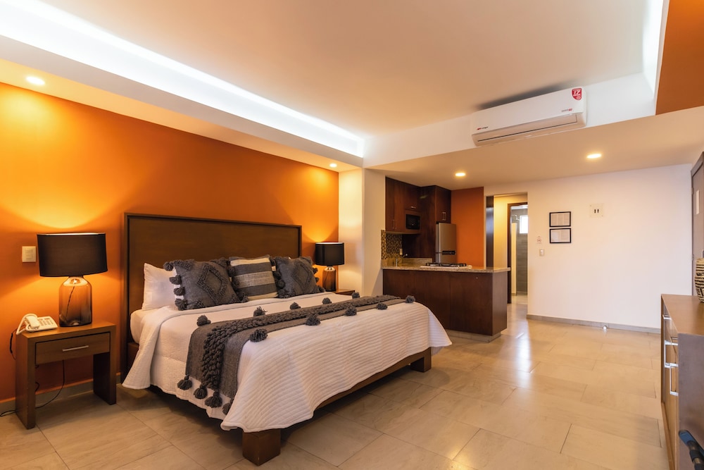 MASTER, SUITE, OCEAN VIEW