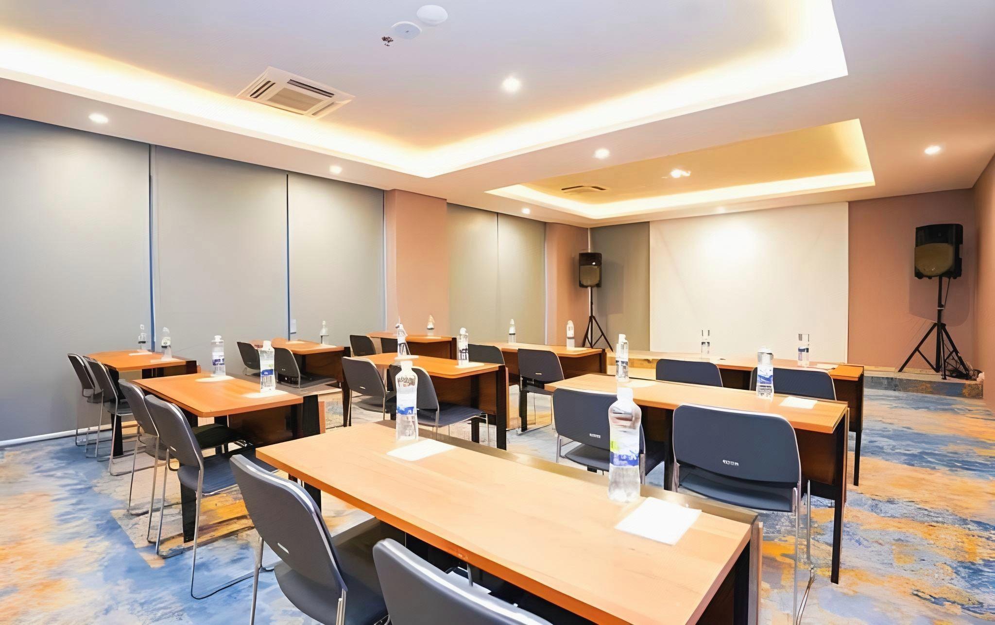 The Life Styles Hotel Surabaya 39/50