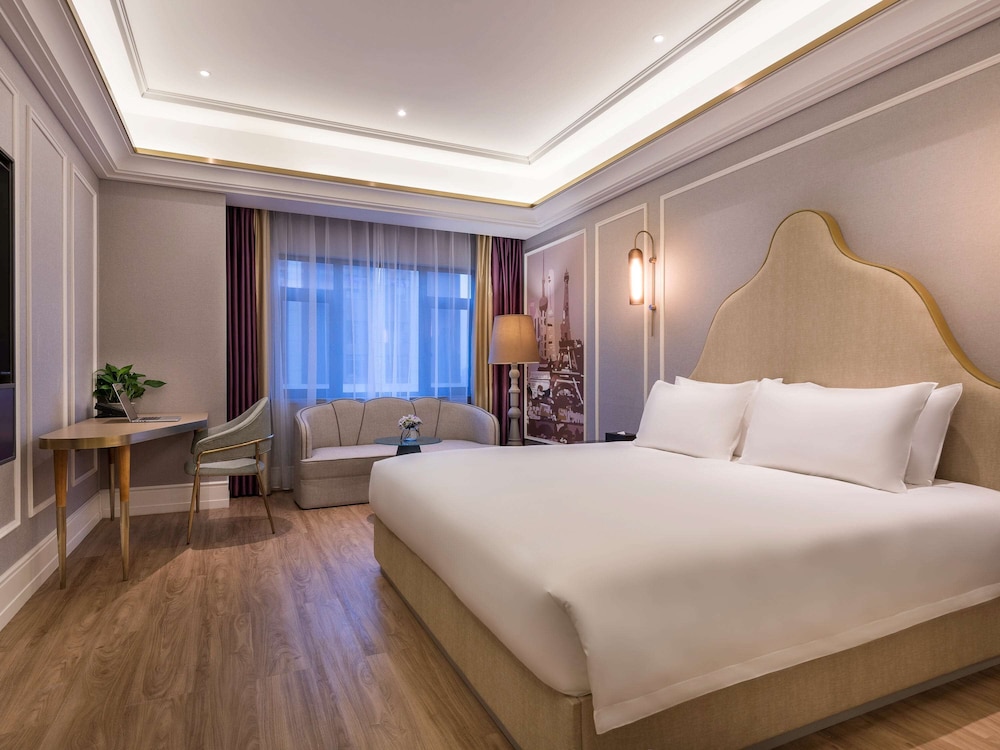 Mercure Shanghai Jiuting 10/46