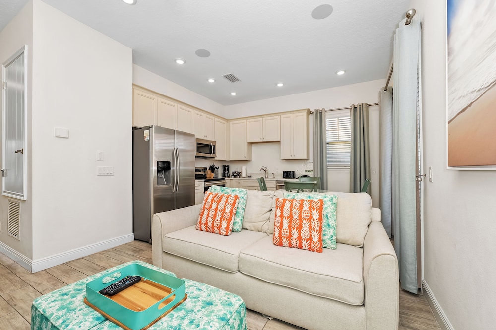 Margaritaville Cottages Orlando with H2O Waterpark by Rentyl 26/50