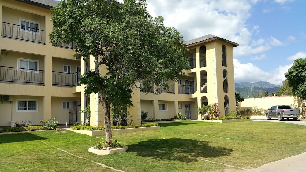 Casa Clayton At Donhead - New Kingston 48/50