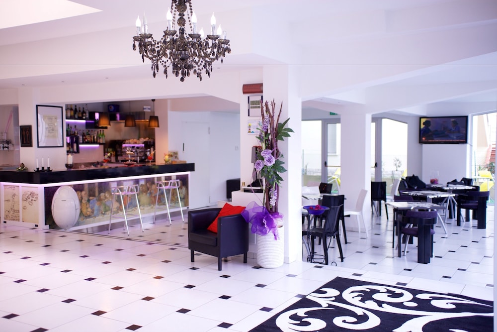 Hotel Leonardo &amp; Residenza Marconi 8/50