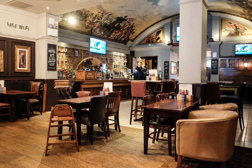 The Wellington Hotel, Waterloo 36/50