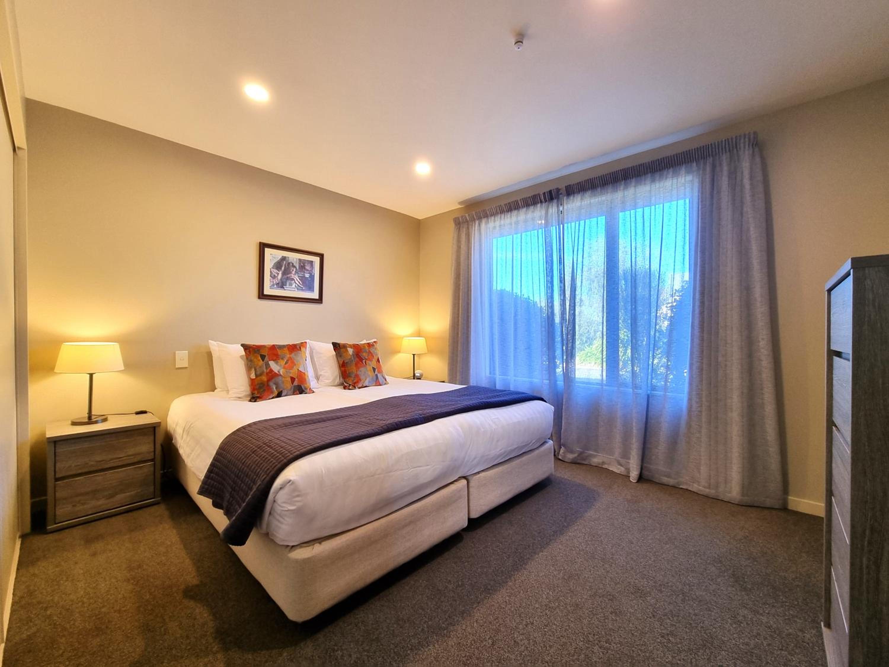 3 Bedrooms, Lodge