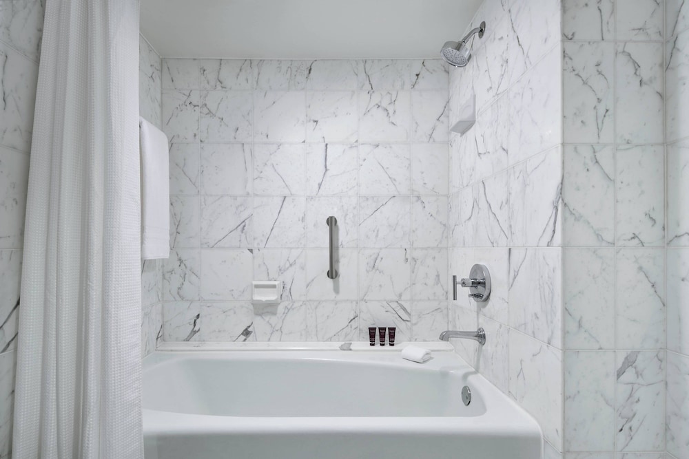 The Ritz Carlton Tysons Corner 5/41