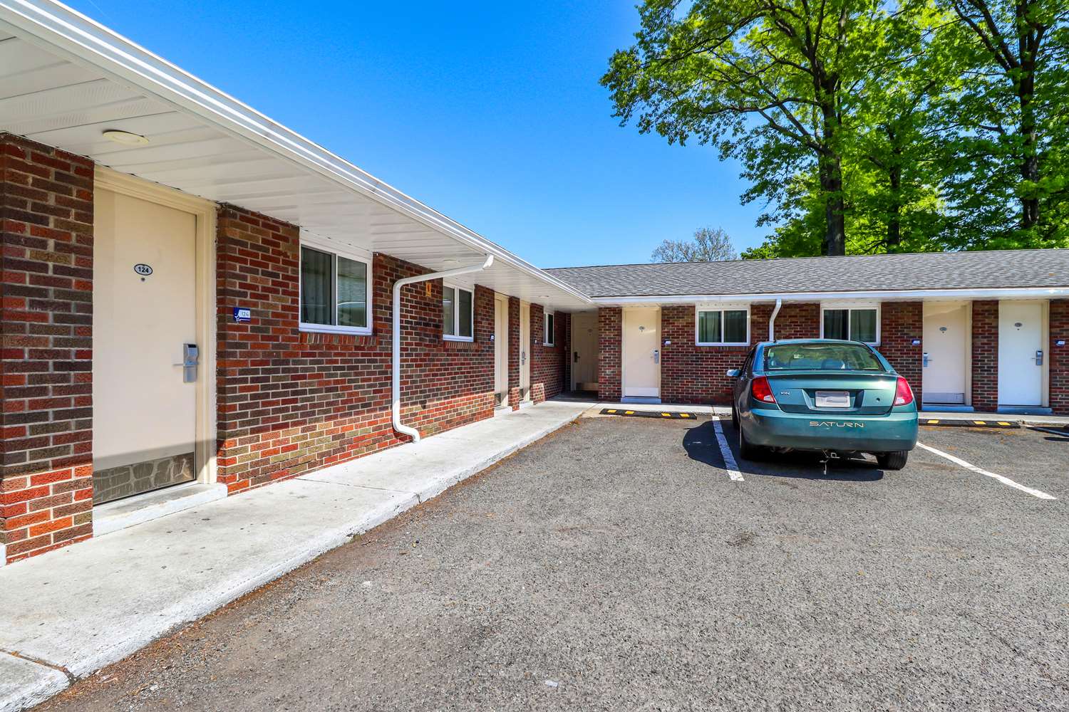 Americas Best Value Inn Avenel Woodbridge 15/24