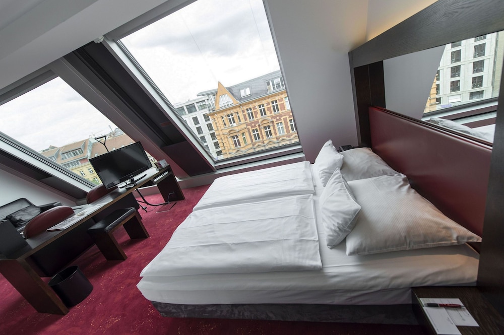 Arcotel Velvet Berlin 53/77