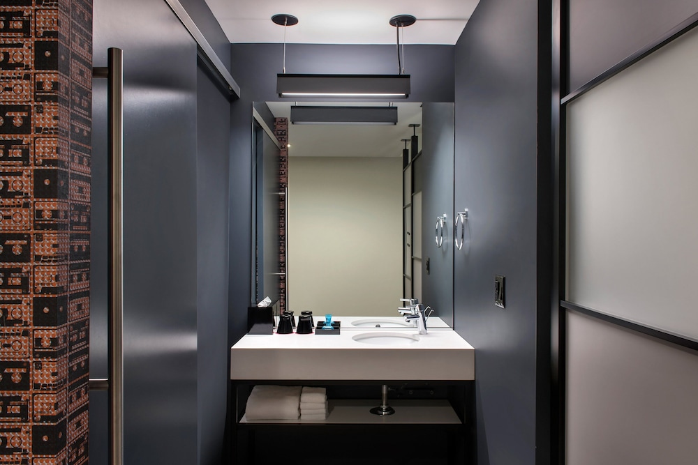 Aloft Buffalo Downtown 42/42
