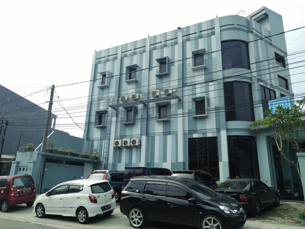 Sentra Inn Bandung 17/18