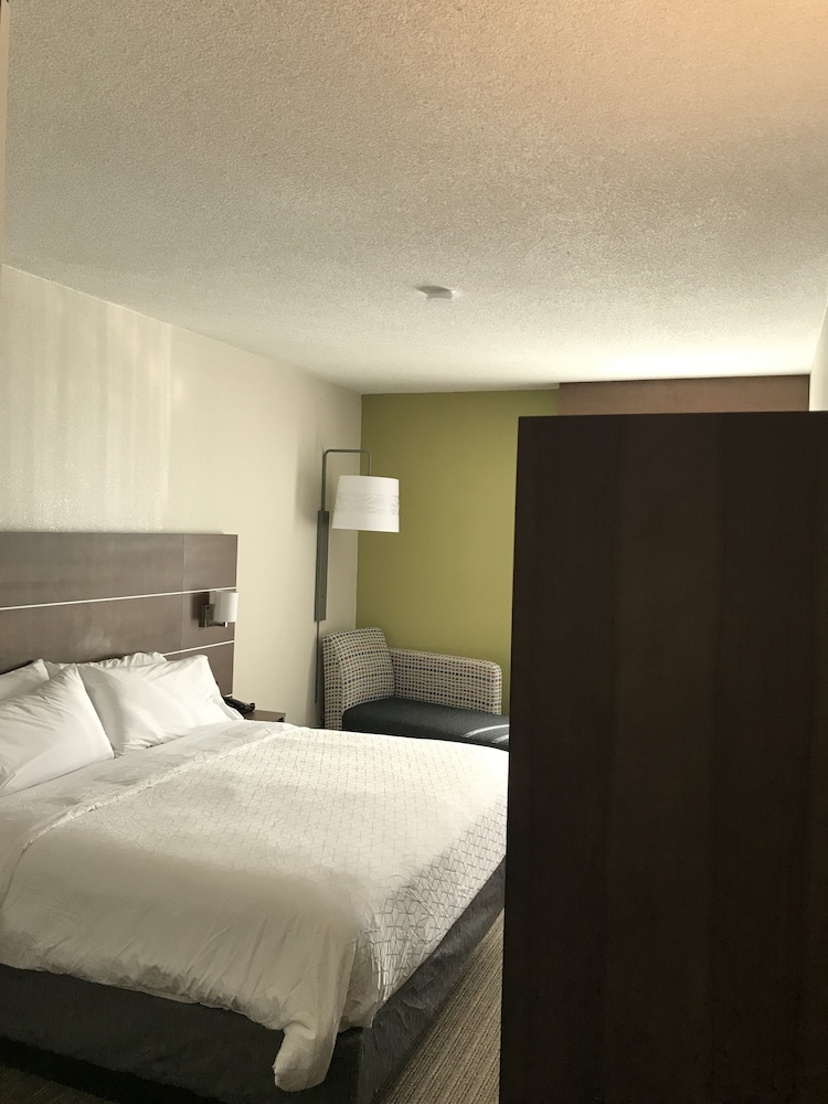 Holiday Inn Express Memphis Medical Center Midtown 21/61