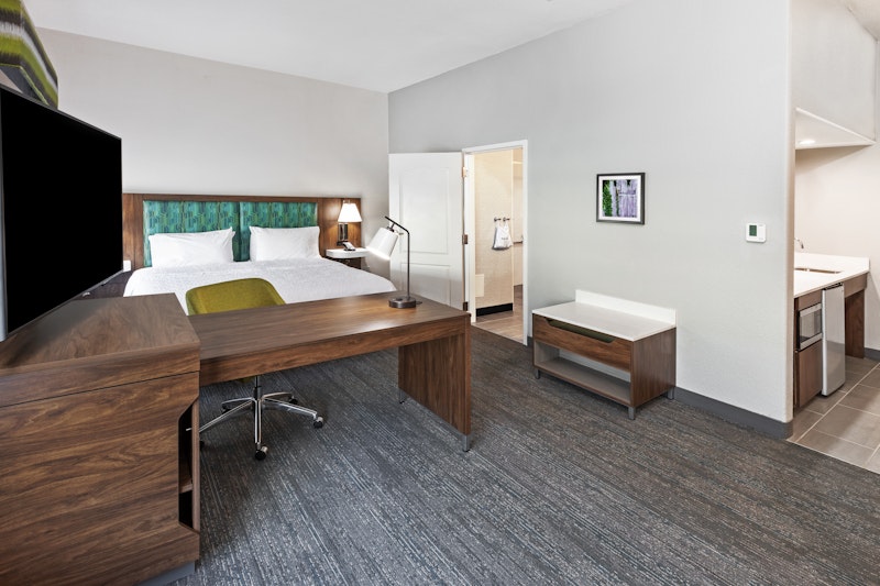 Hampton Inn And Suites Dallas Cockrell Hill I 30 Tx 5/13