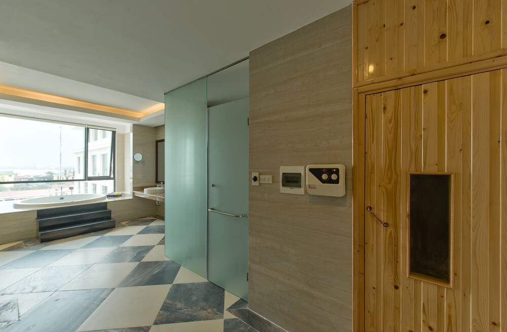 Muong Thanh Quang Binh Hotel 29/65