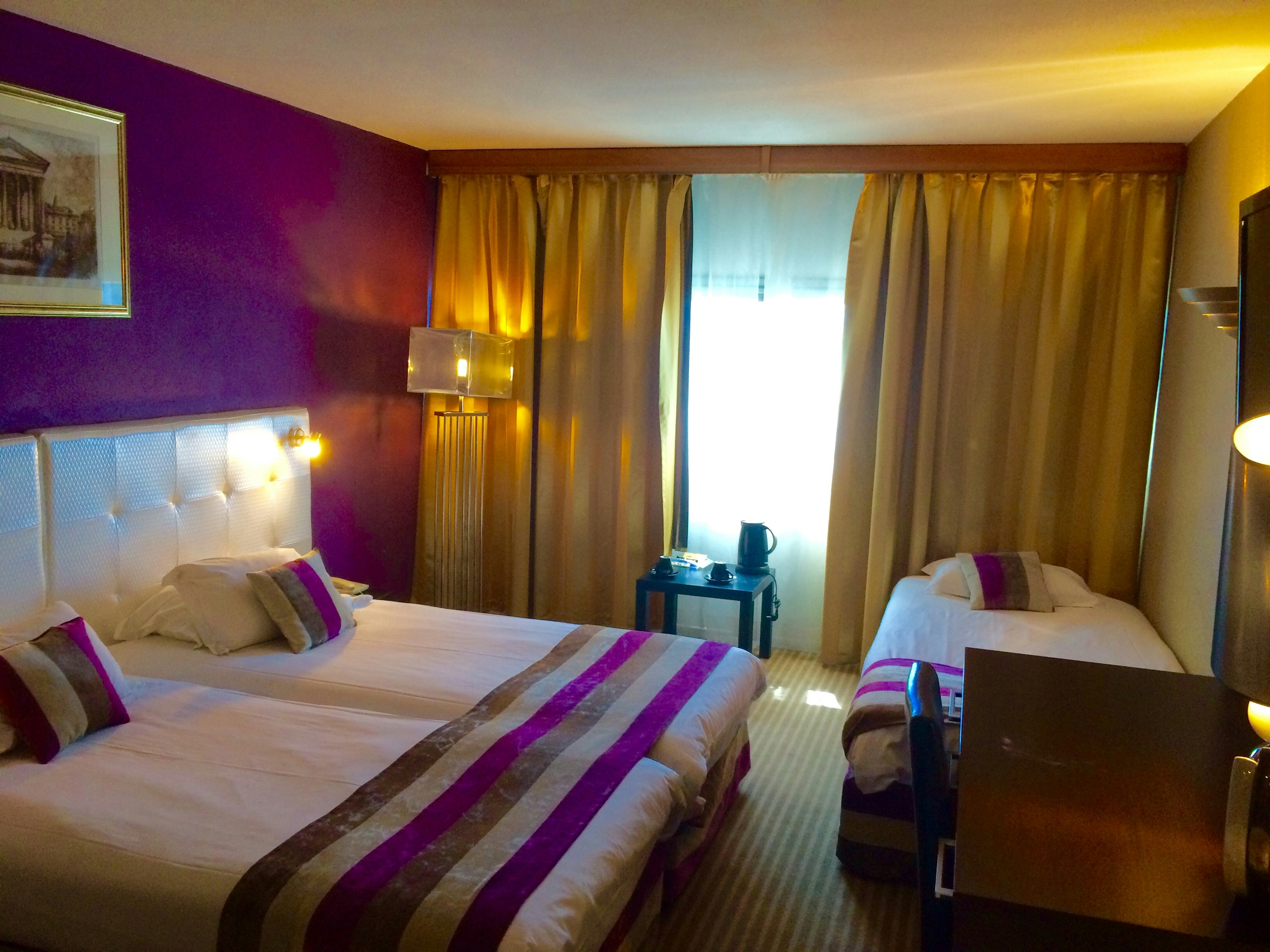 Grand Hotel de Nimes 12/81
