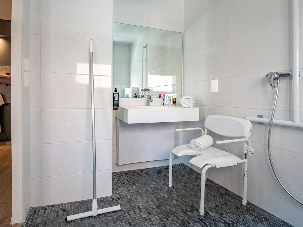 IBIS BUDGET NICE CALIFORNIE LENVAL 29/78