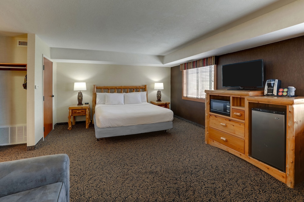 Expanded, King Bed, Bunk Bed, Sofa