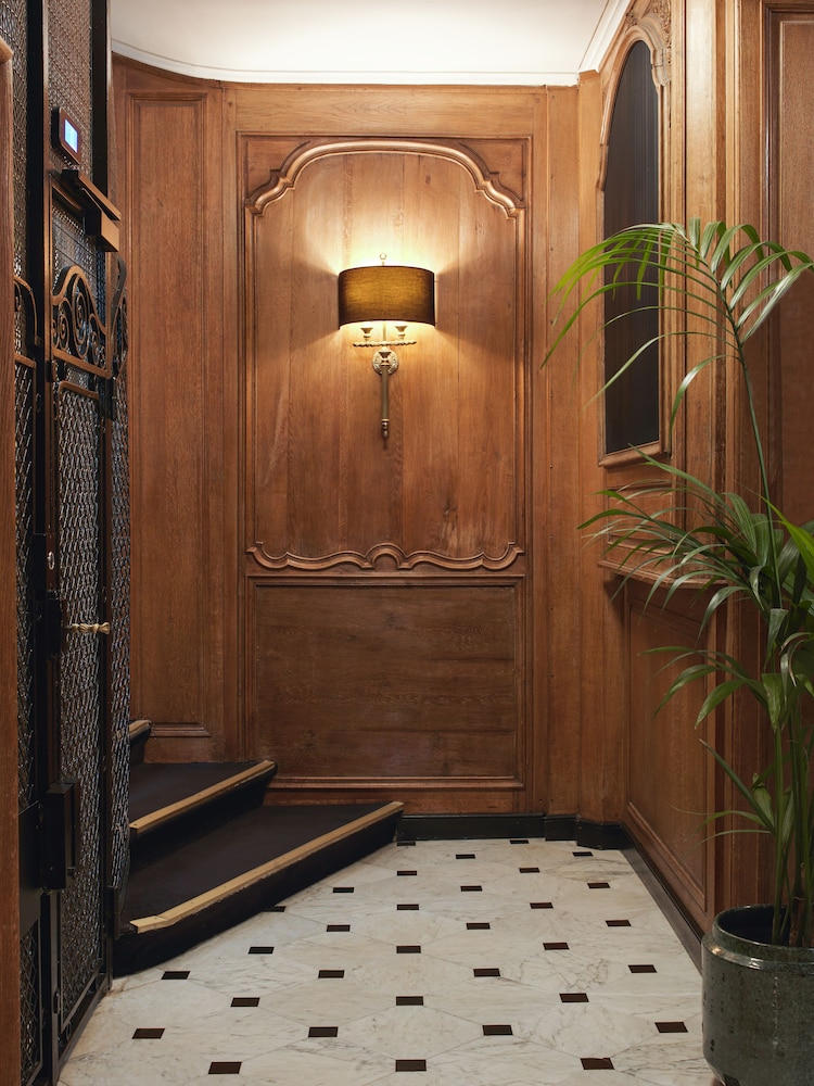 Melia Paris Champs Elysees 47/61