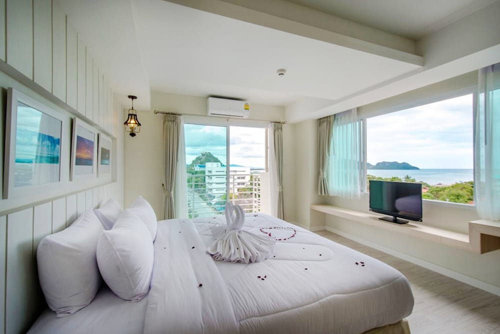 Prachuap Grand Hotel 27/43