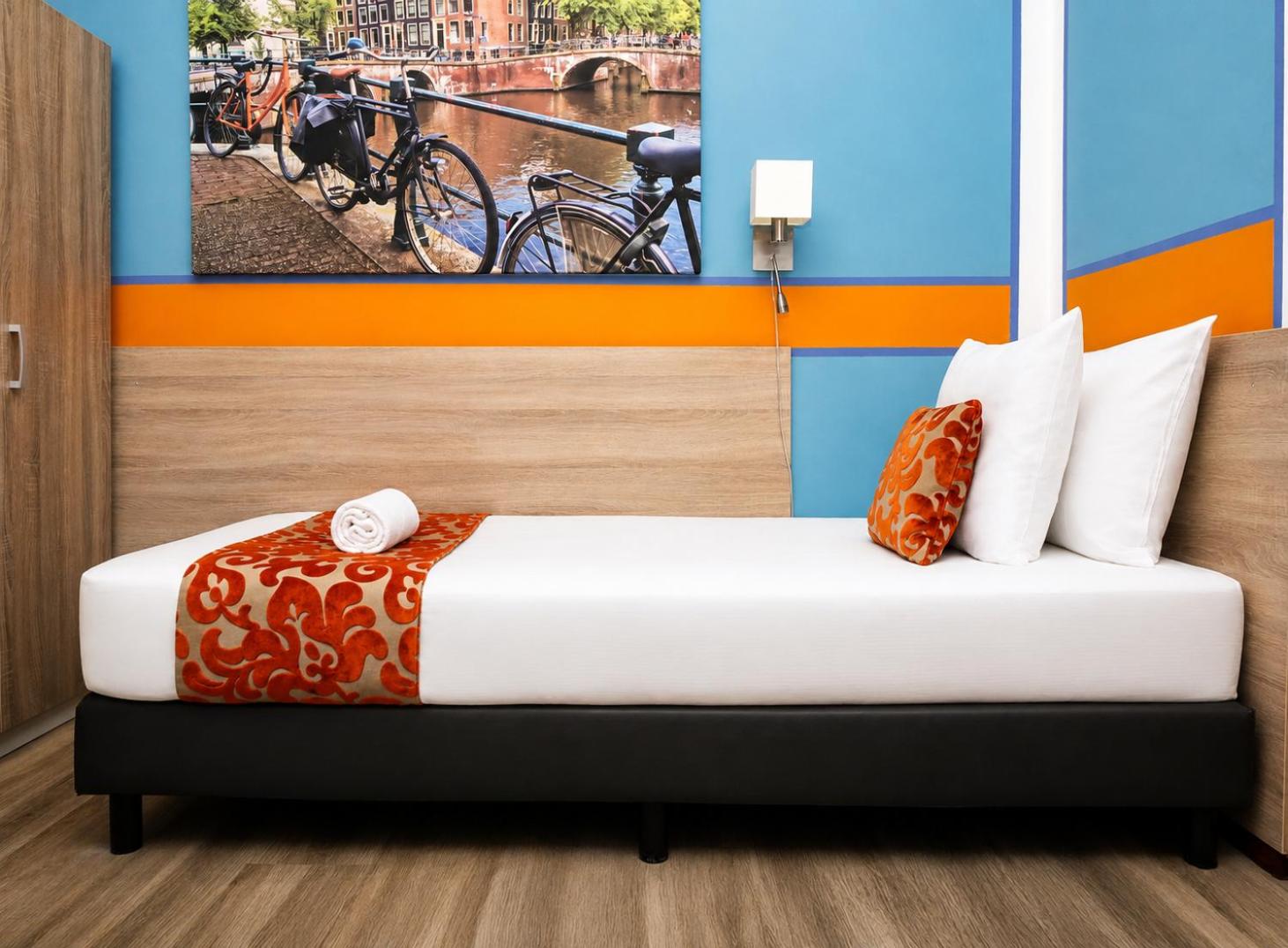 استوديو مفرد، Amsterdam Teleport Hotel 2/6
