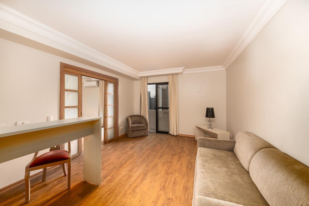 Rede Andrade Vernon Hotel 40/62