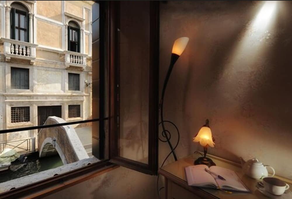 Tintoretto Hotel 53/79