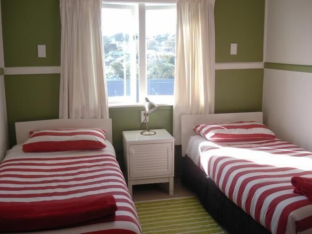 Ducks &amp; Drakes Boutique Motel &amp; Backpackers 10/43