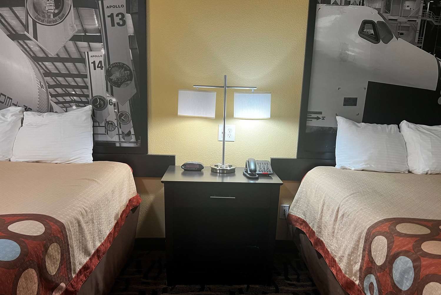 Super 8 by Wyndham Pasadena 7/25