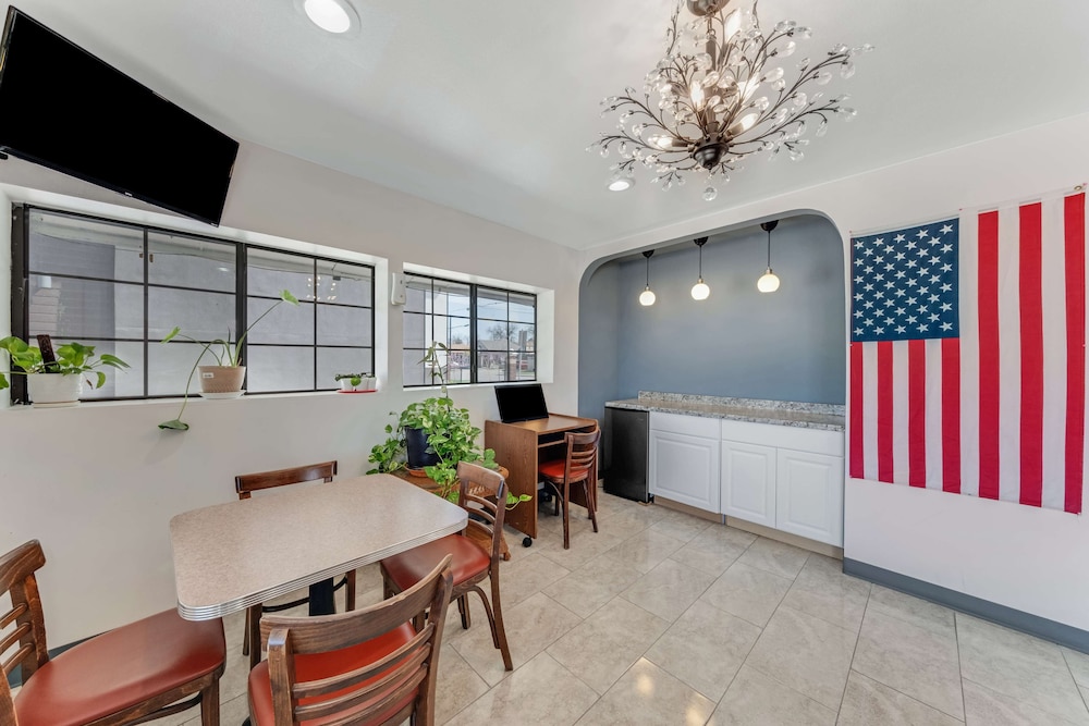 Americas Best Value Inn San Antonio Downtown Riverwalk 28/42