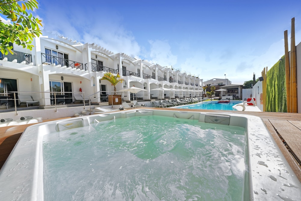 Vista Bonita Gay Resort 31/39