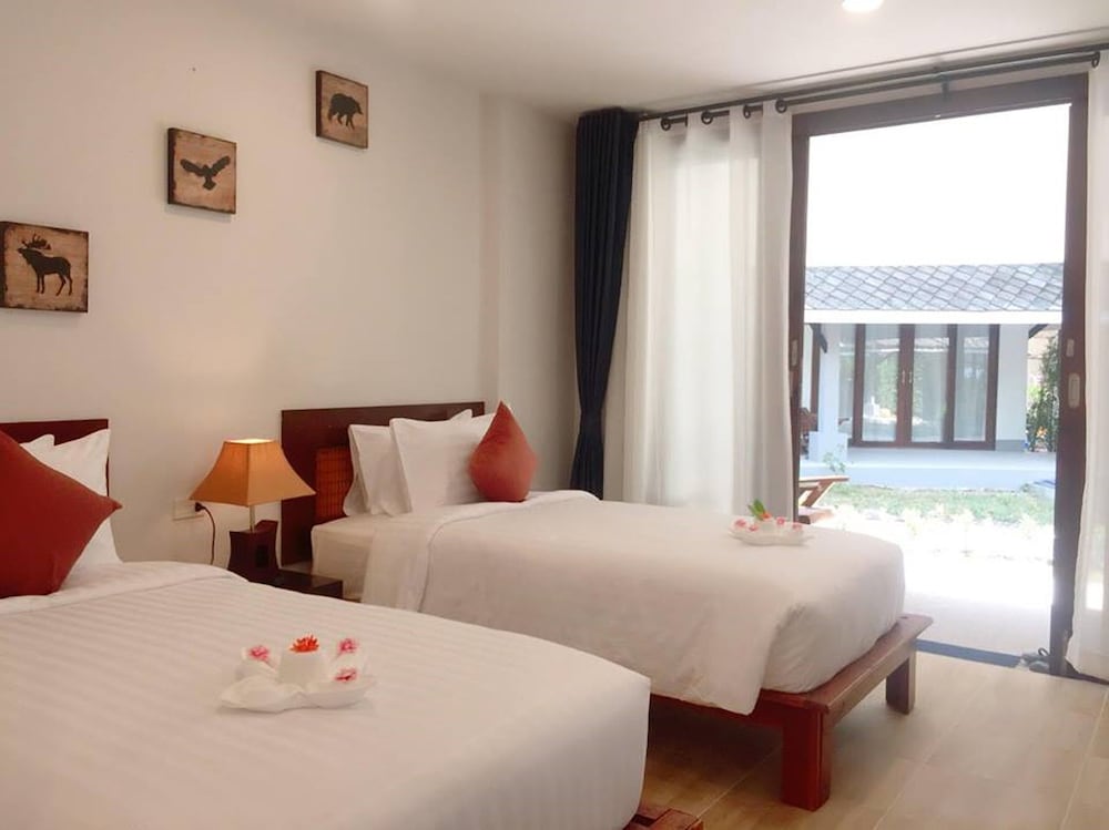 Adarin Beach Resort (ex New Lapaz Villa) 18/65