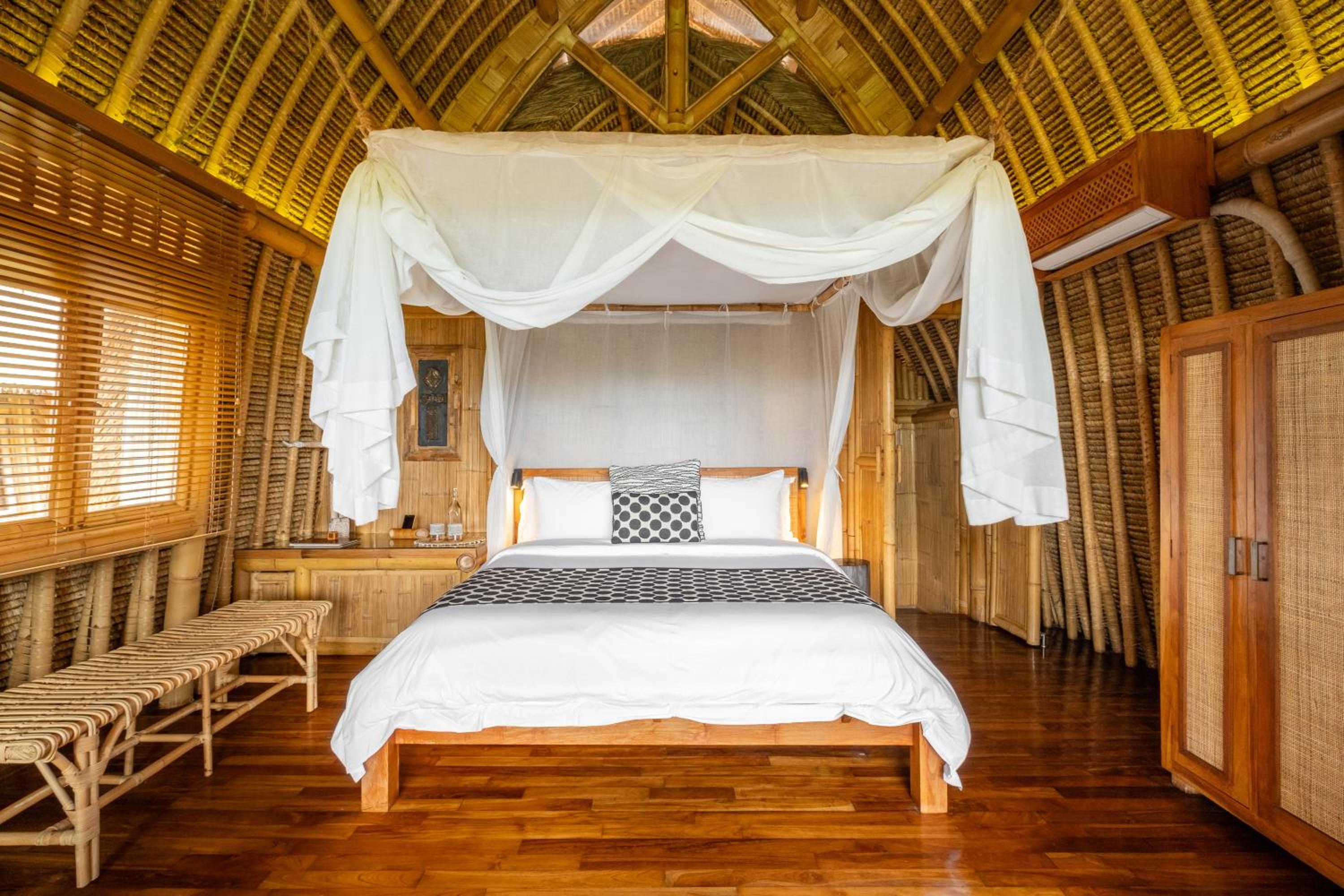 Alila, Villa