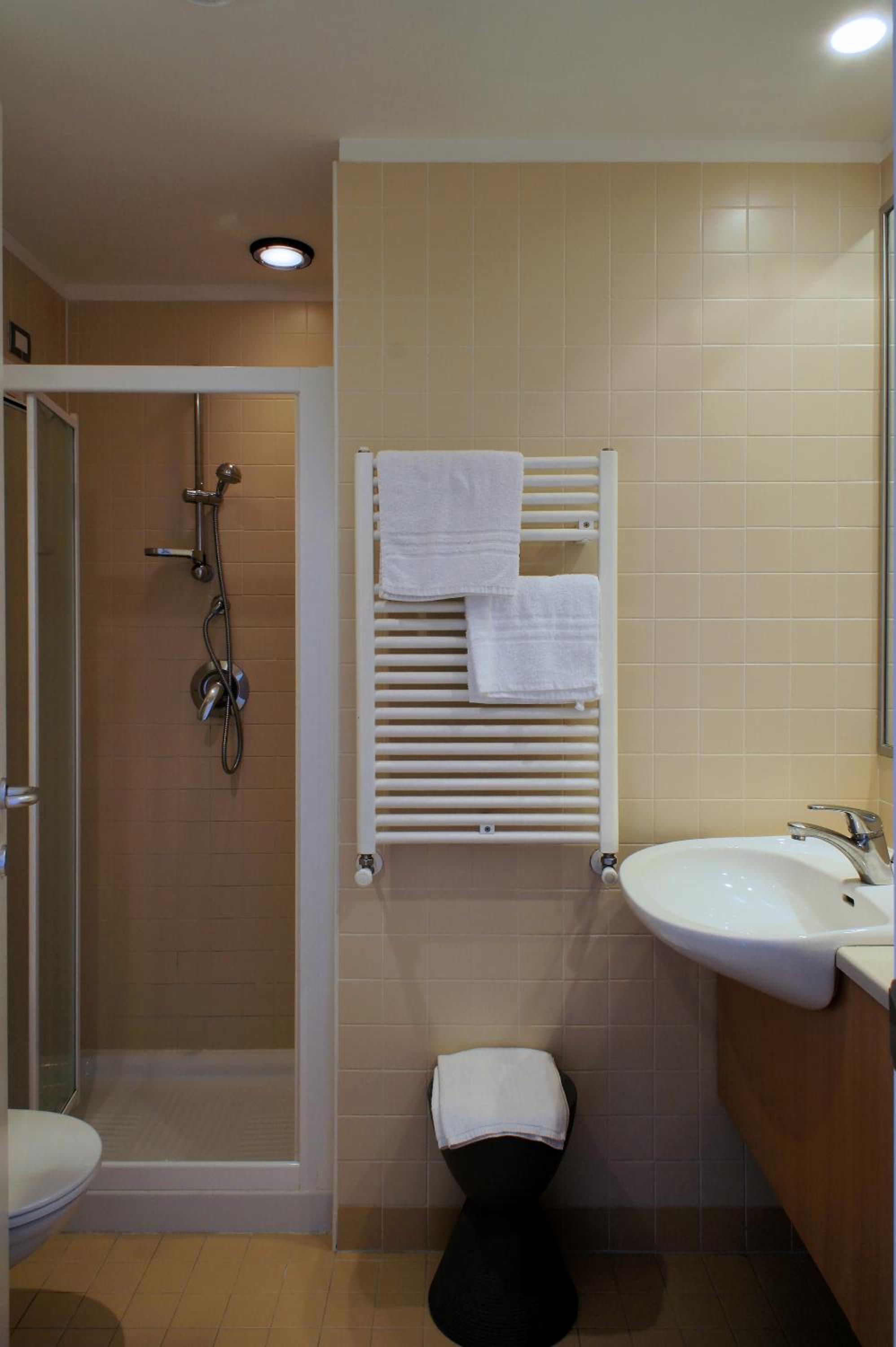 غرفة بسرير مزدوج أو سريرين منفصلين، Hotel Rosanna 3 Stelle Superior 4/6