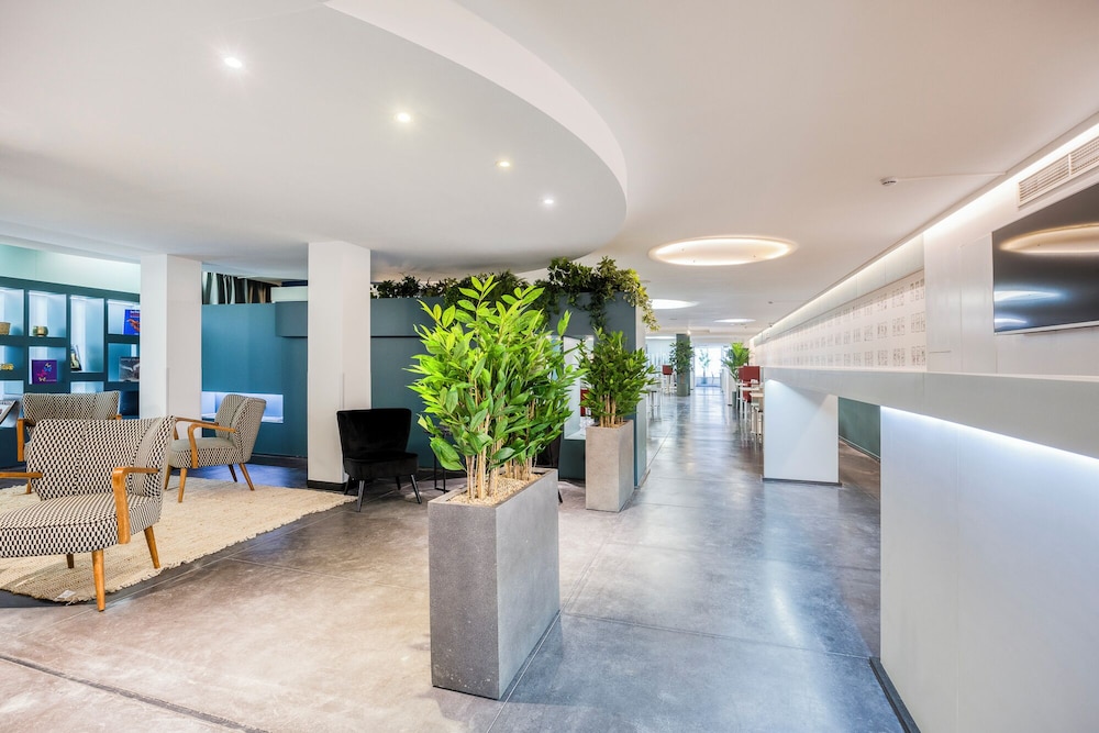 lobby