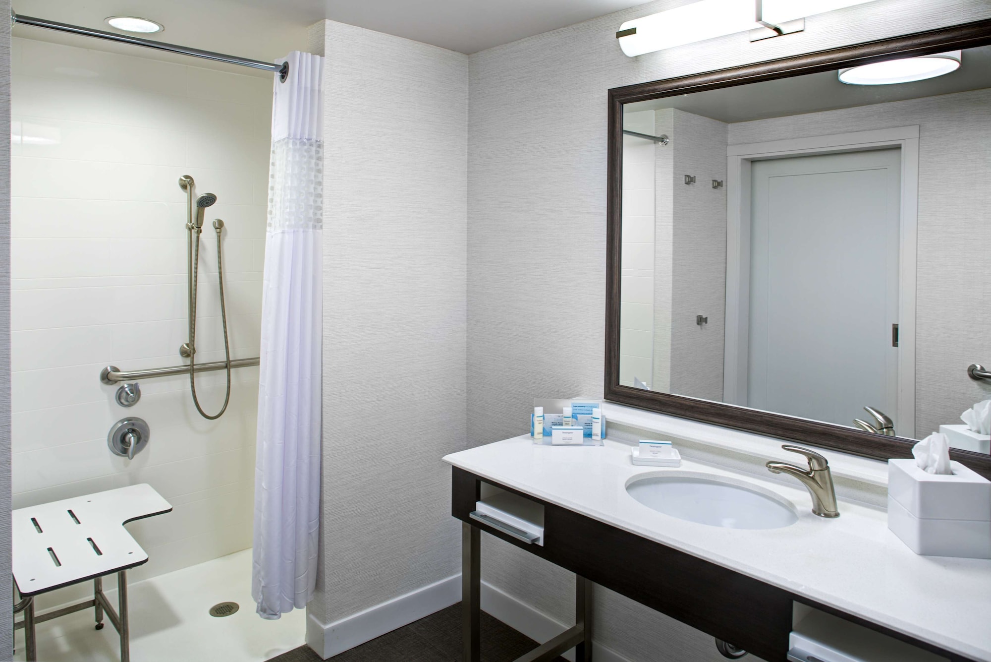 استوديو بسرير كينج لذوي الإعاقة