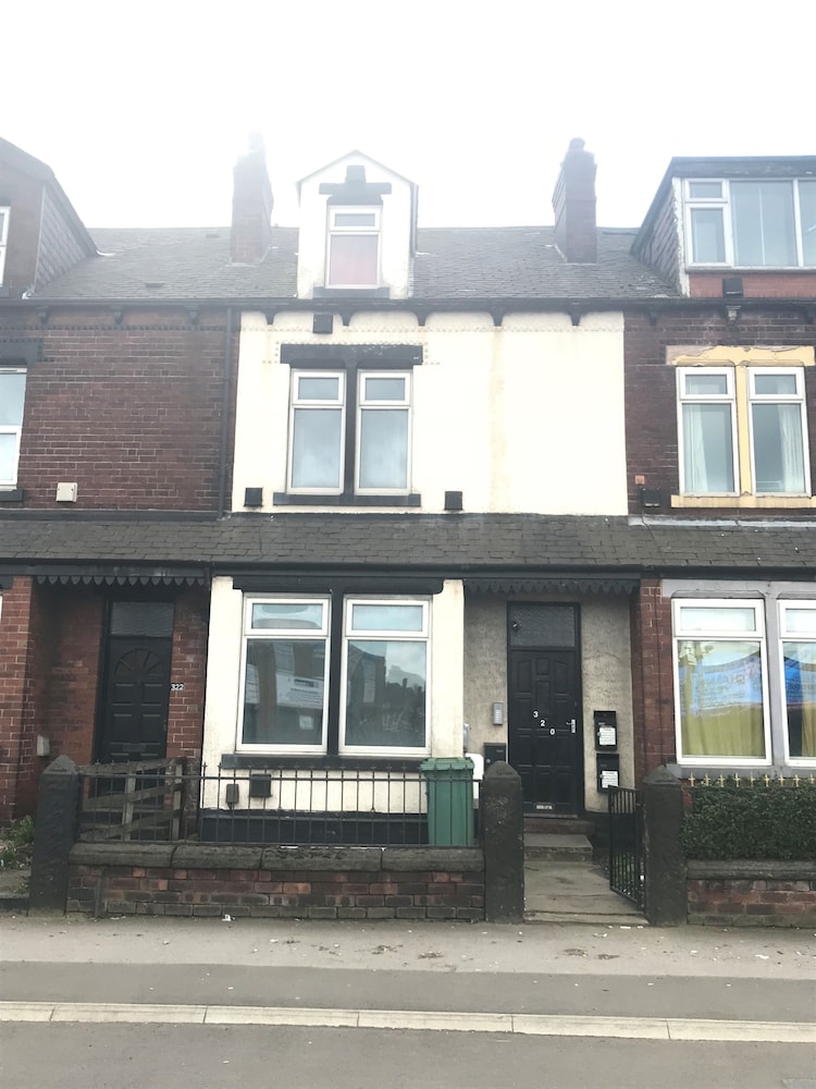 Quality Accommodation 1/50