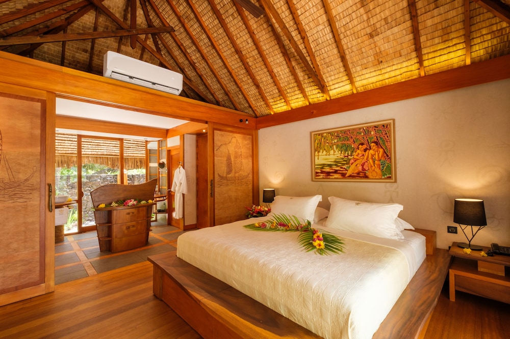Premium, Villa, King Bed, Beach Side, Sofa, Private Pool