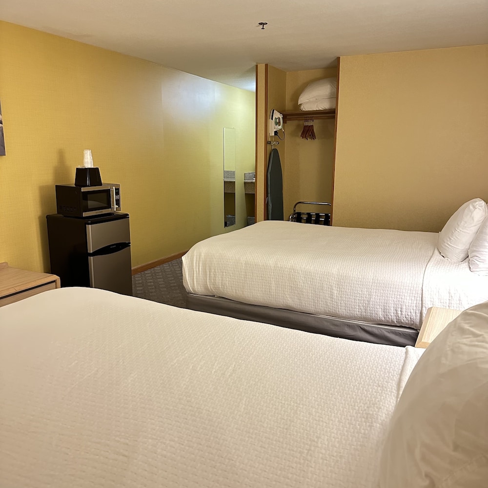Timberland Inn & Suites 20/63