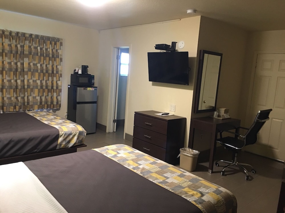 American Inn Punta Gorda 13/35