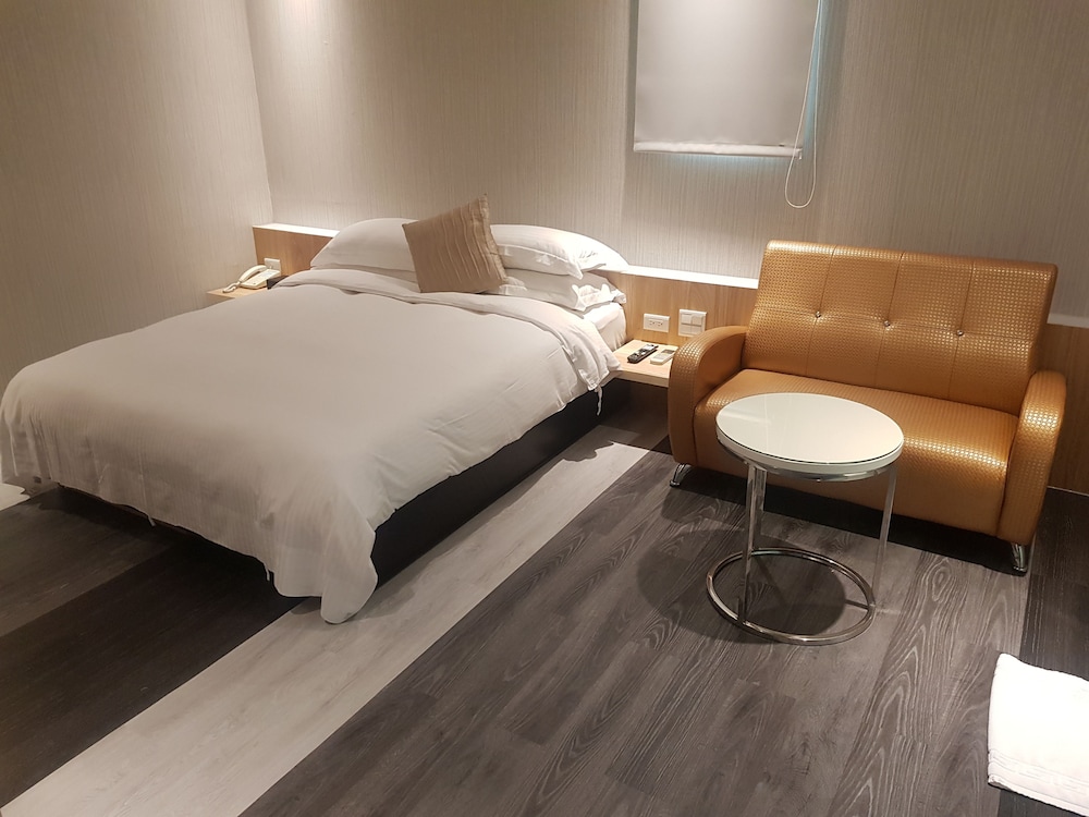 Ashare Hotel 30/61