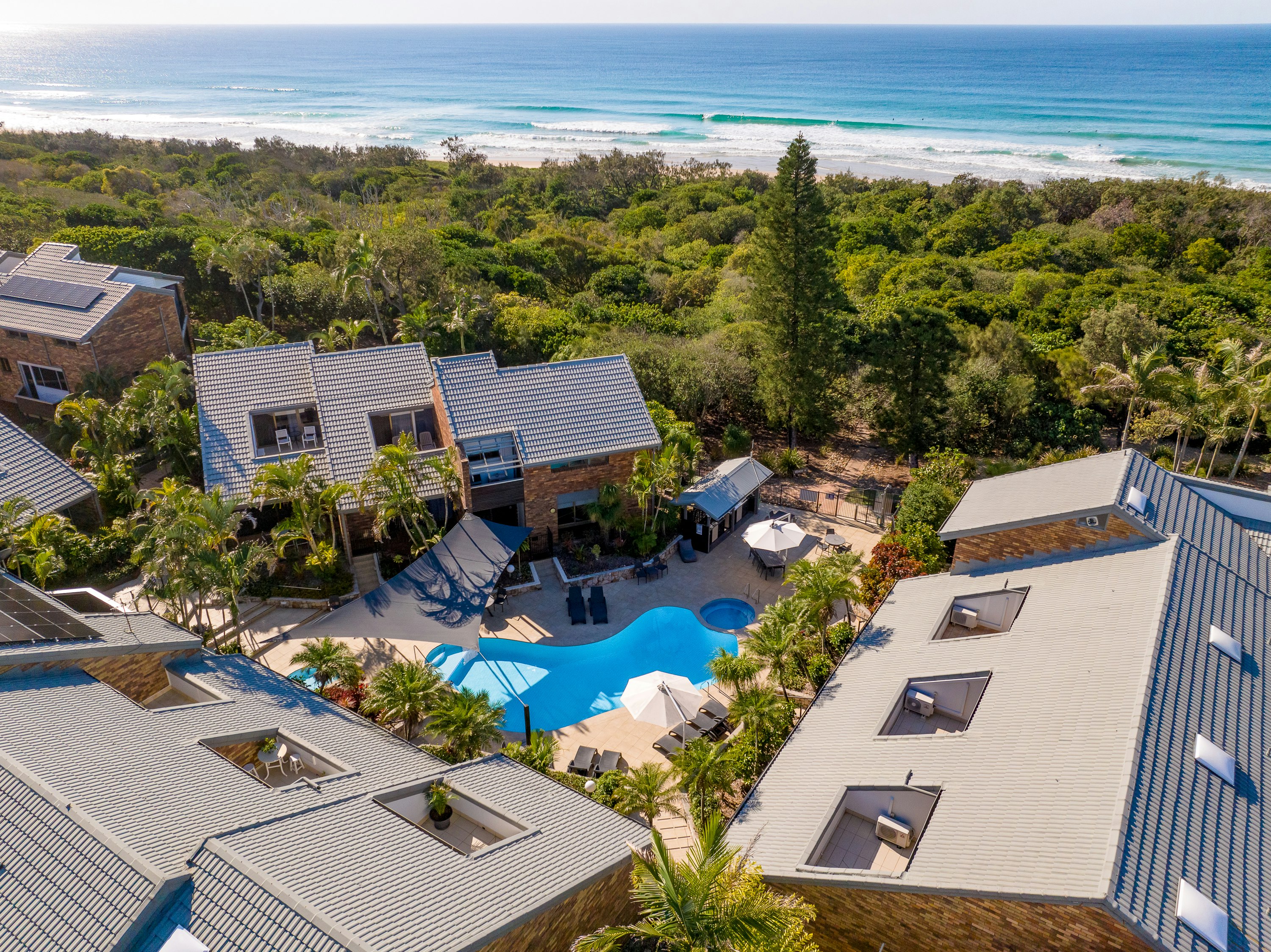 Glen Eden Beach Resort 30/33