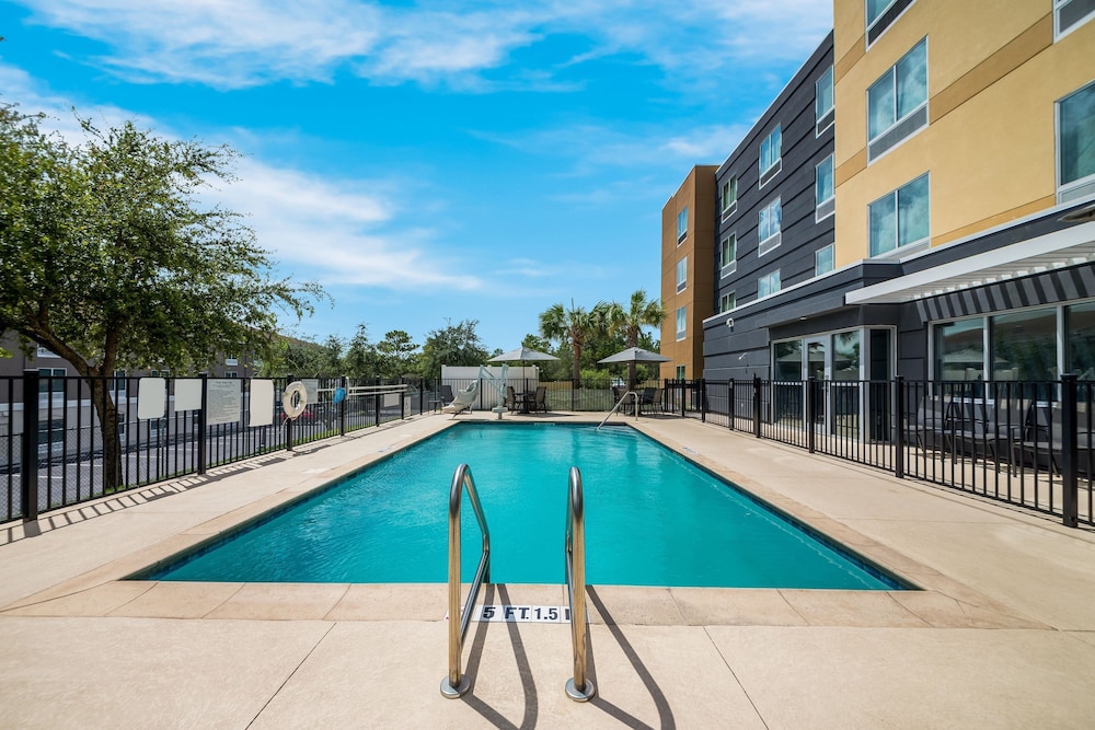 Fairfield Inn & Suites by Marriott Brooksville Suncoast Parkway 53/56