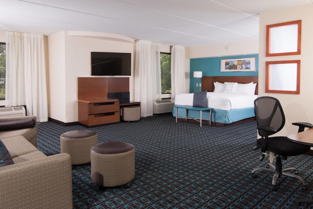 Fairfield Inn & Suites Atlanta Airport South/Sullivan Road 31/50