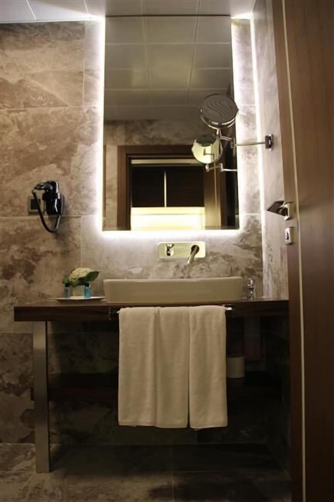 Armoni Park Otel 29/30