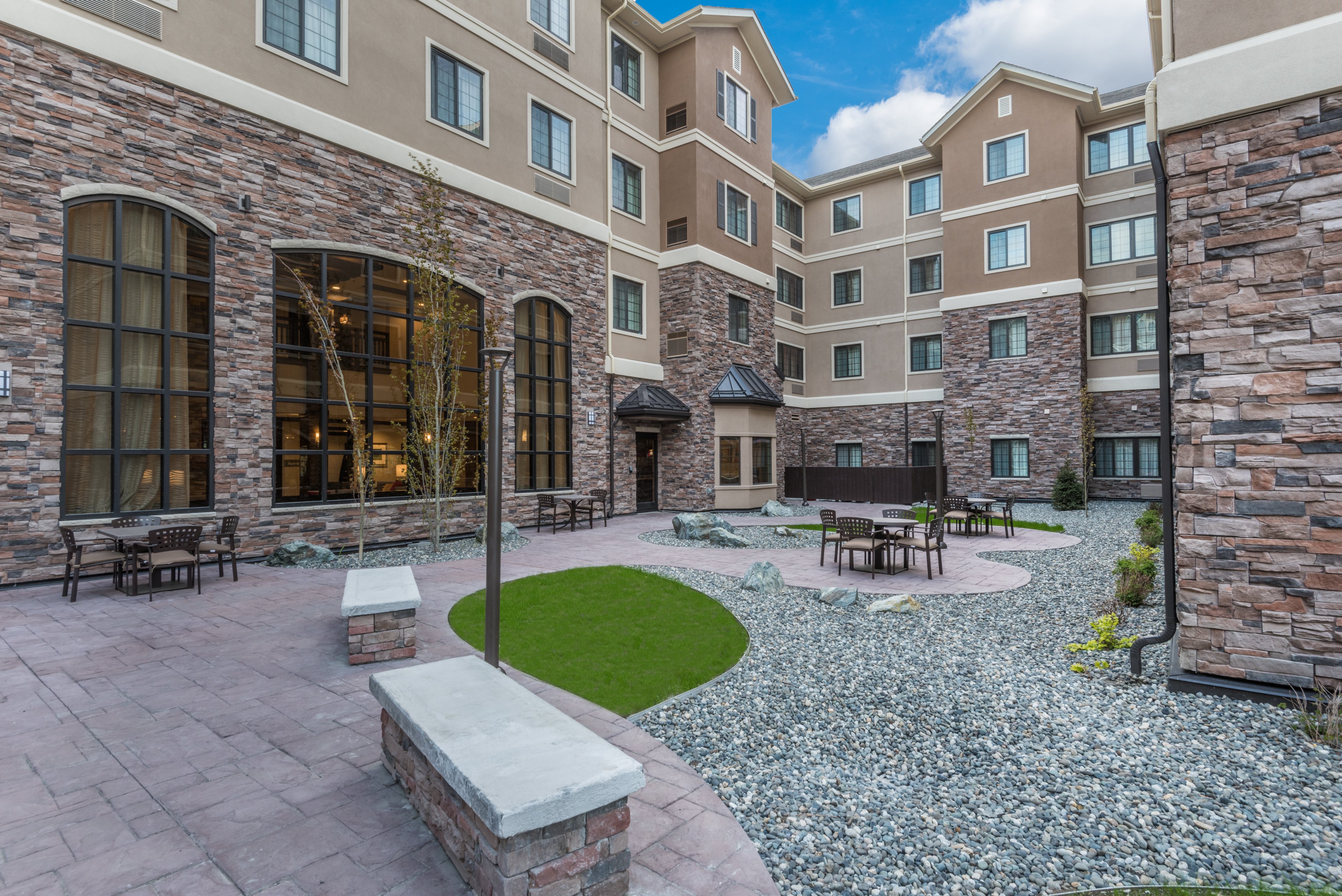 Staybridge Suites Anchorage 75/76