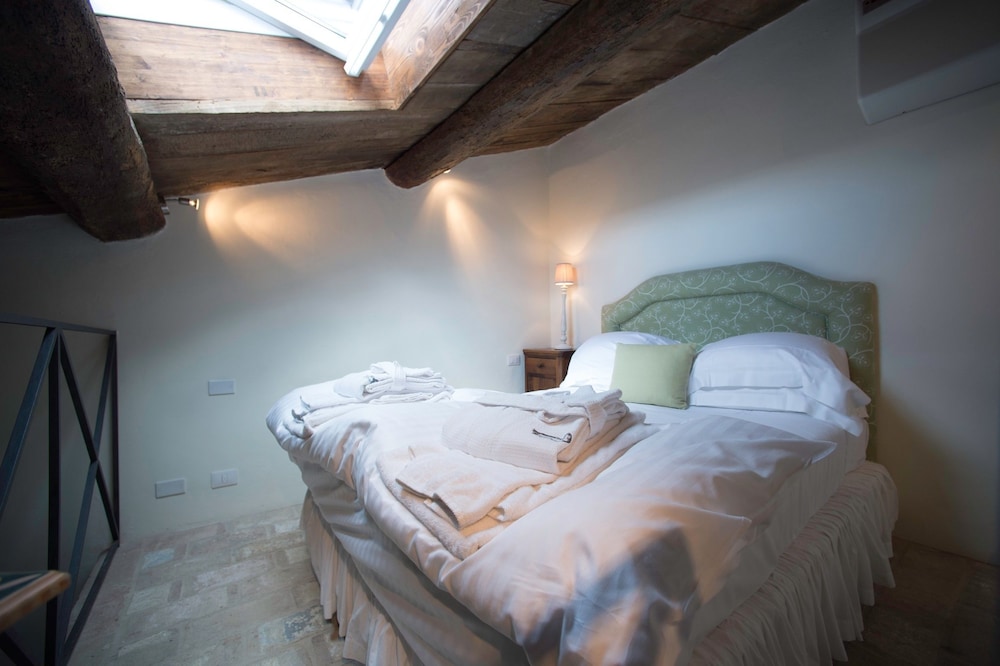Tenuta Santo Pietro 8/50
