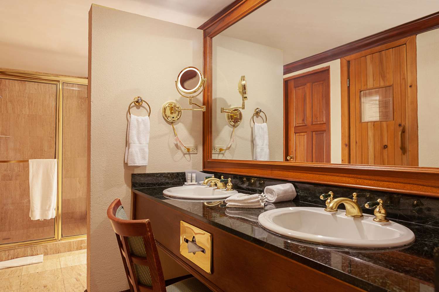 Wyndham San Jose Herradura Hotel & Convention Center 38/42