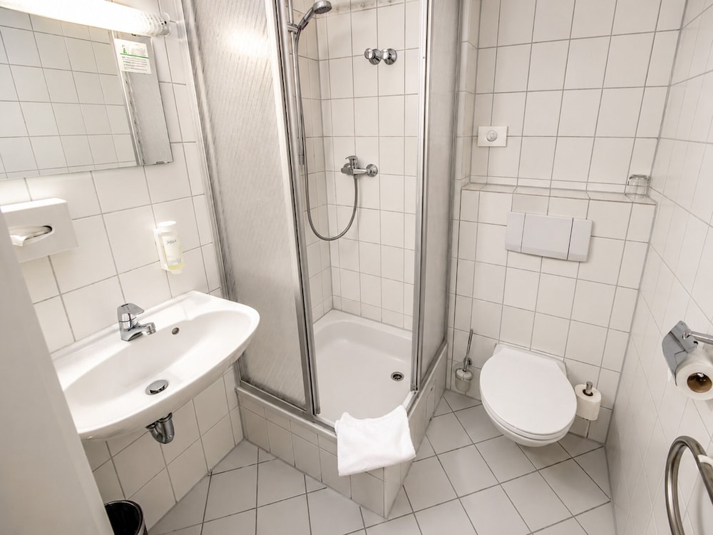 Hotel Fallersleber Spieker 46/50
