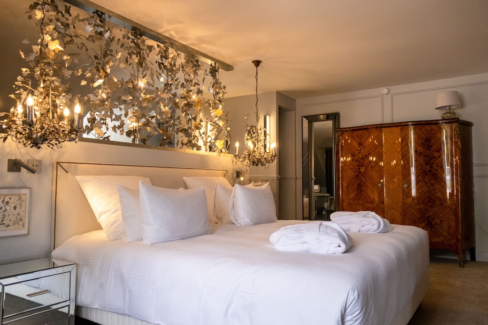 NOVOTEL CHATEAU DE MAFFLIERS 19/79