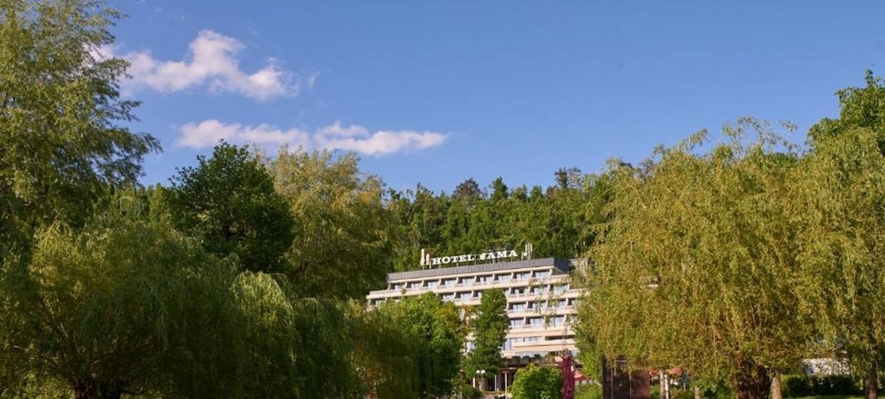 Hotel Jama in POSTOJNA