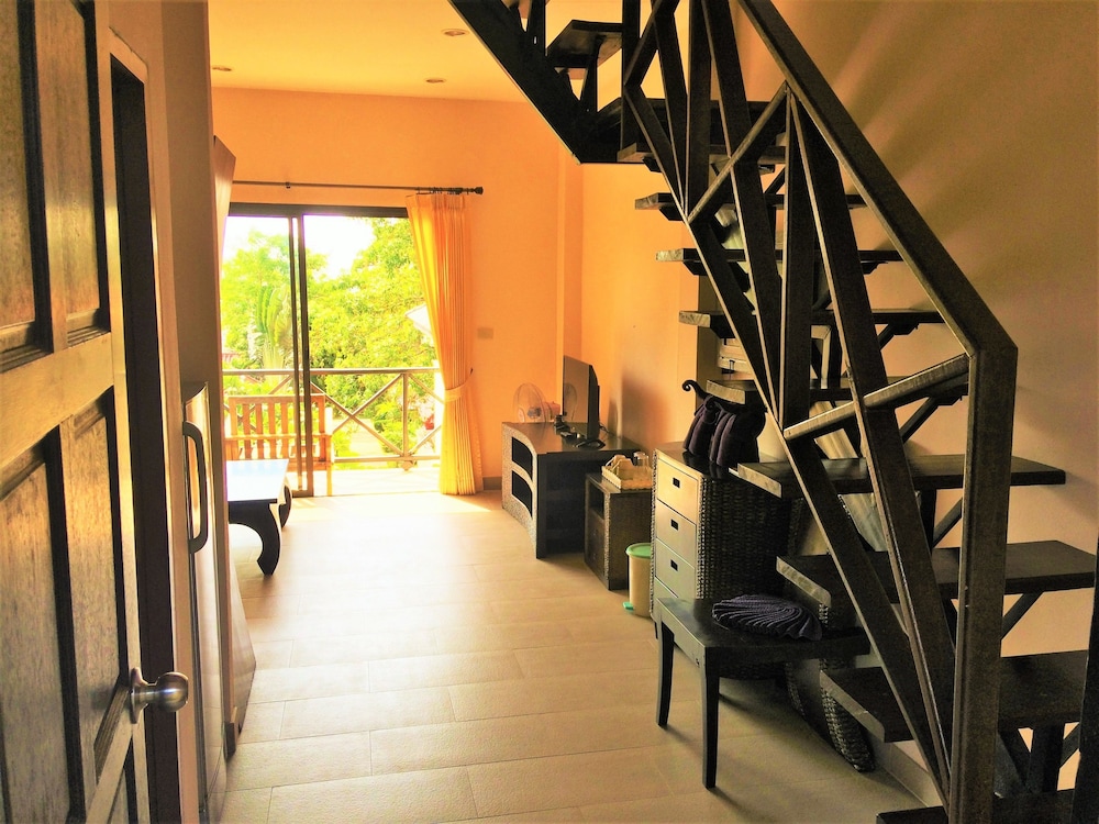 Chor Chang Villa Resort 25/50