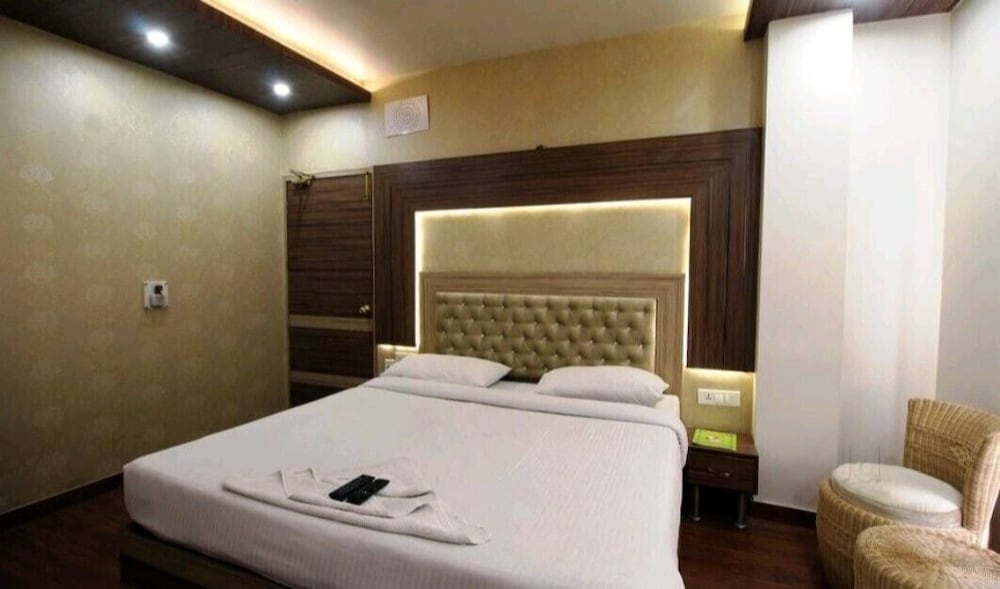 HOTEL CLASSIC 17/34